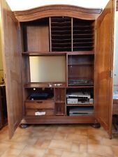 ARMOIRE HI FI VIDEO HAUTEUR 1,95 M LARGEUR 1,35 M TRES BON ETAT