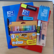 Lot fournitures scolaires