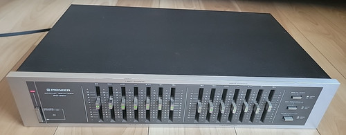 Pioneer 550 stereo graphic - stereo,