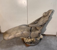 Design industriel des années 50: très original fauteuil de barbier knoll