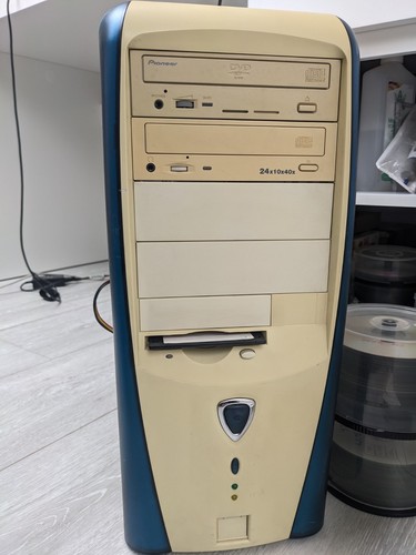 Intel pentium4 2 4ghz - pc,