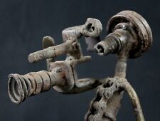 Art Africain Contemporain - Cameraman en Matériaux de Reclyclage Burkina 27 cms