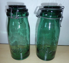 2 anciens bocaux en verre