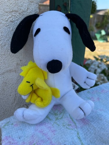 Peluche snoopy avec woodstock - peluche,