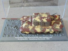 Vehicule miniature militaire