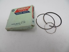 NOS OEM Yamaha Piston Anneaux