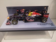 Vettel 2012 Red Bull Renault RB8 World Champion Miniature F1 1/43 Minichamps