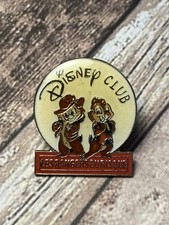 Pin’s Vintage Disney Tic Et
