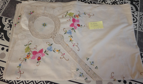 Ancienne grande nappe - ancienne,