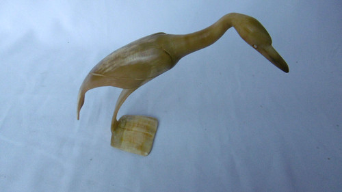 Oiseau sculpté corne de - oiseau, en