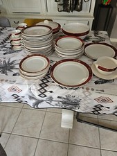 service de table en porcelaine