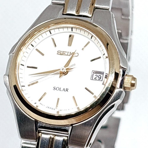 Montre solaire pour femme