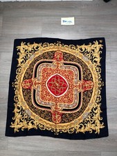 Superbe foulard carré soie