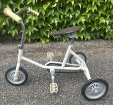 Ancien Tricycle Enfant Jouet Métal blanc Années 70/80 Vintage