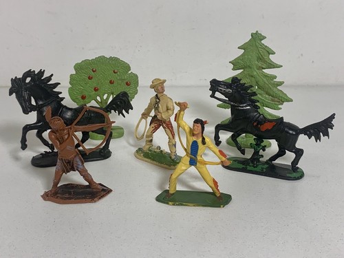 Lot figurines vintages