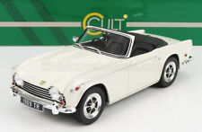 Triumph TR5 P.I. Cabriolet Blanc de 1968 au 1/18 de Cult Models CML069-4