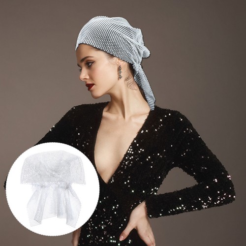 écharpe strass casquette - À,