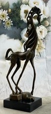 Sculpture En Bronze De Cheval Abstrait Moderne Par Salvatore Dali En Marbre
