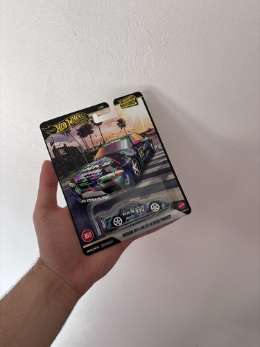 Hot wheels premium nissan - wheels,