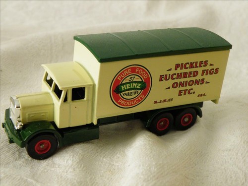 Camion publicitaire scammel - camion,