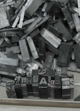 8 kg caractères en plomb