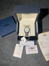 Montre Tissot T-Classic Le Locle Powermatic 80 grise et blanche