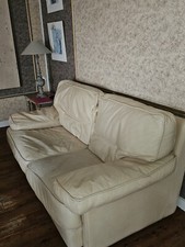canapé cuir 2 à 3 places blanc ivoire pleine peau marque Roche Bobois 300 €