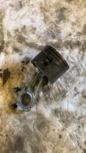 Piston bielle moteur - piston,