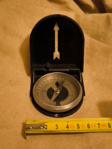 Boussole 1922 métal - boussole, finition