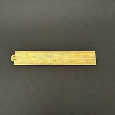 Pied de roi en laiton gravé