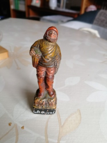 Pecheur terre cuite signee - en,