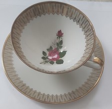 soucoupe + sa tasse signé Winterling Marktleuthen Bavaria