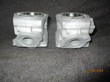 cylindres droit et gauche réalésés YAMAHA 240 TDR 250 3CL-11311-00  3CL-11321-00