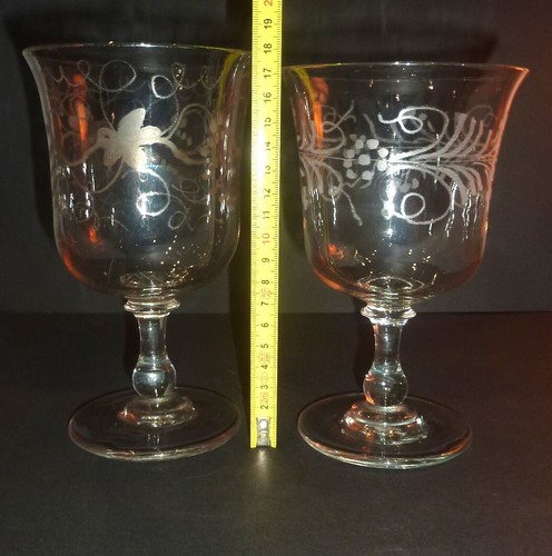 Grands verres tulipe anciens - 2,