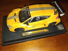 megane rs 1/18 jaune