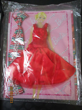 BARBIE COLLECTION  "LES ROBES DE MES VOYAGES / PORTUGAL"  NEUF