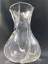Vase en cristal signé