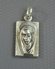 BIJOUX RELIGIEUX - PETITE MEDAILLE SAINTE MARIE RECTANGULAIRE #55