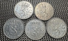 LOT DE 5 PIECES DE 1 GULDEN EN ARGENT. ANNÉES DIFFÉRENTES (1325) PAYS-BAS