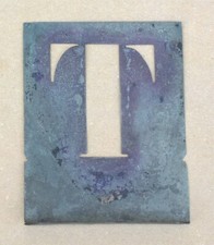 Ancien POCHOIR "T" LETTRE déco cuisine industrielle usine atelier garage #1