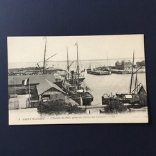 CPA 44 St Nazaire Entree Du Port Bureau De La CGT Compagnie Transatlantique