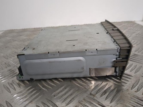 Chargeur renault megane 2 - cd,