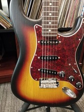 Guitare électrique FENDER MIJ LTD RAW ASH STRAT