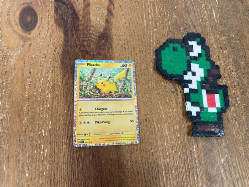 Pikachu holo 2024 - pikachu, do