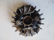 VOLANT MAGNETIQUE    POUR TRONCONNEUSE STIHL 020 AV