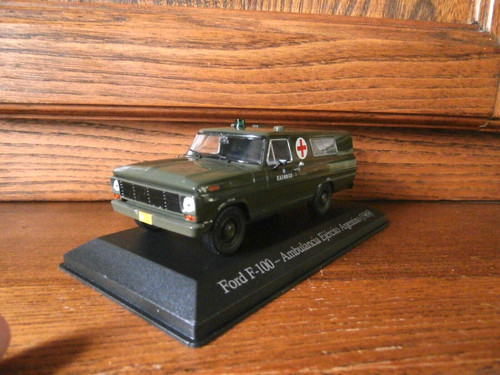 Ford 100 ambulance armée - ambulance,