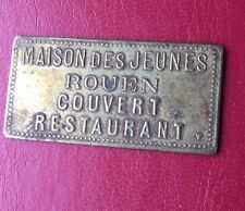 Rouen , Maison Des Jeunes