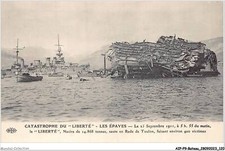 AIPP9-0947 - BATEAU - CATASTROPHE DU LIBERTE  - LES EPAVES