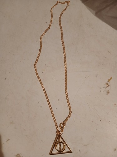 Collier doré les reliques - les,