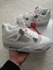 Air Jordan Rétro 4 White Oreo neuves, plusieurs tailles dispo, envoi sous 24h